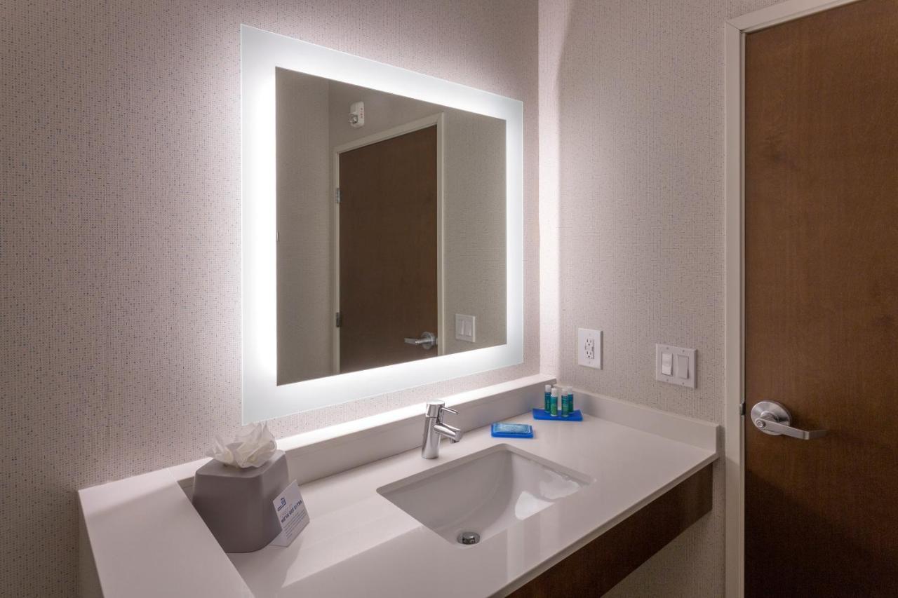 Holiday Inn Express & Suites - Seattle South - Tukwila By Ihg מראה חיצוני תמונה